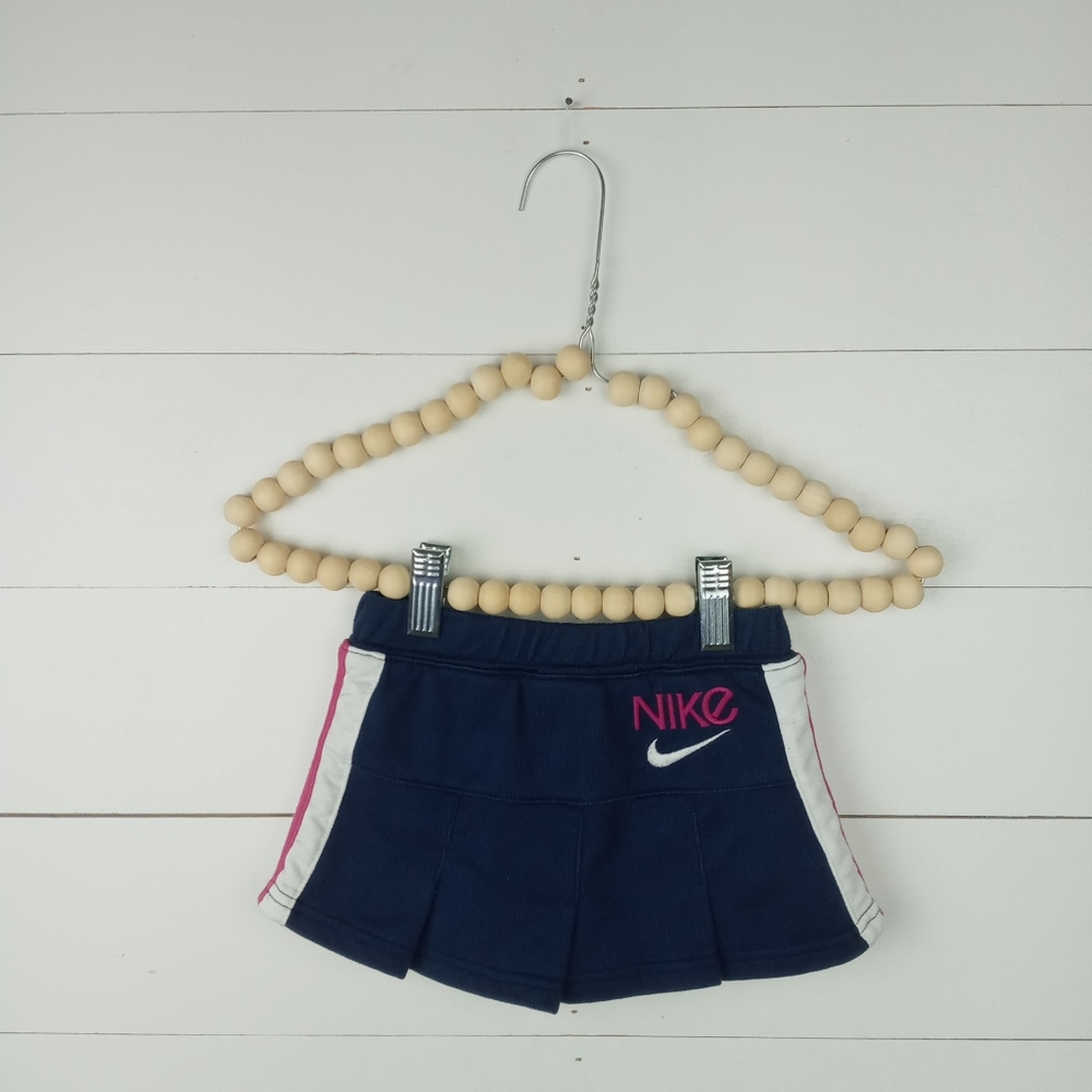 Nike Girls size 2T pleated skirt/skort navy blue with white bright pink stripe